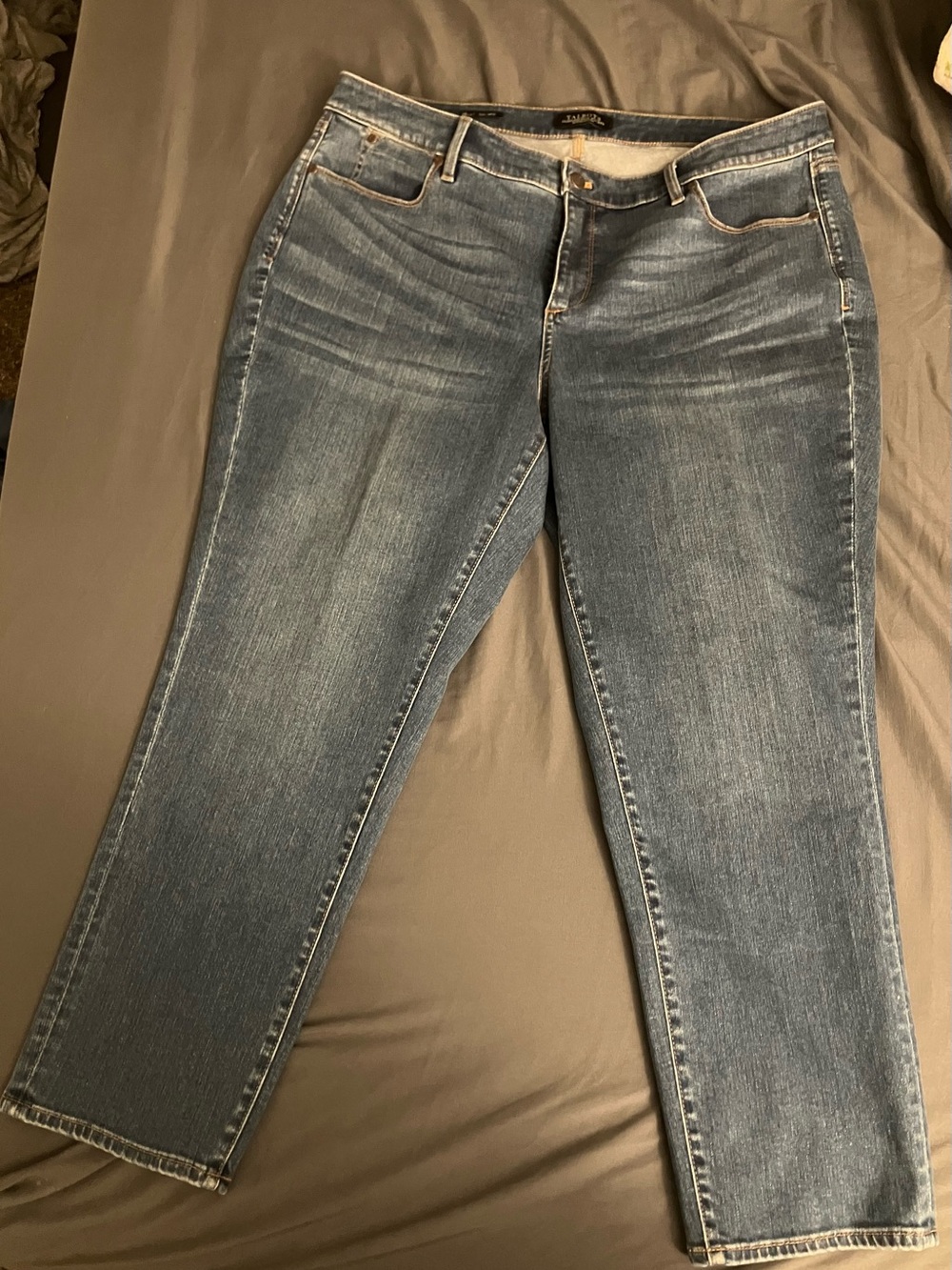 Talbots Women's Medium Blue Cropped Straight Jeans